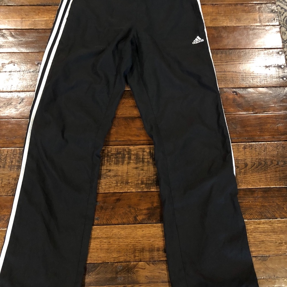 Athletic pants